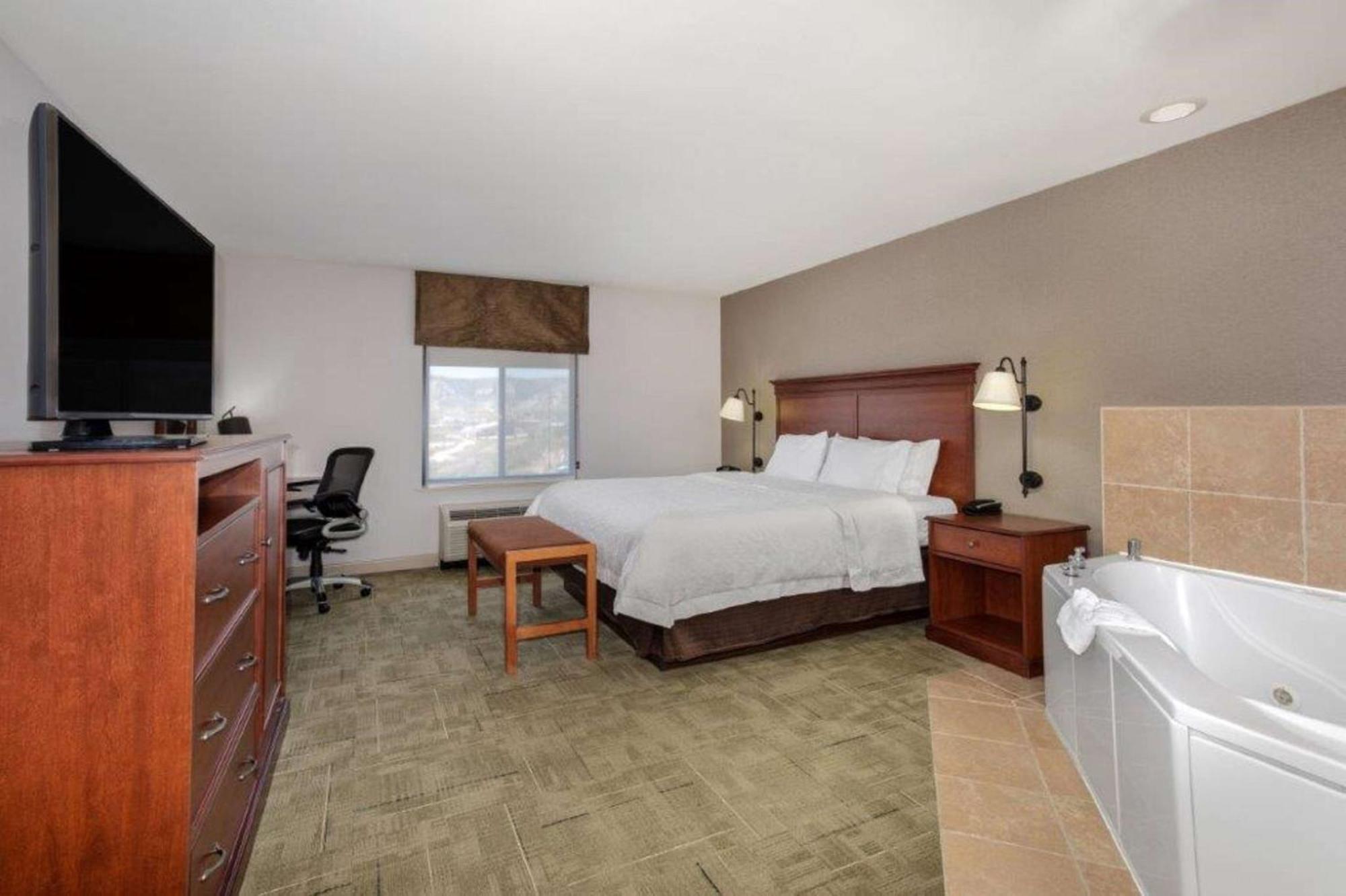 Hampton Inn Рок-Спрингс Экстерьер фото