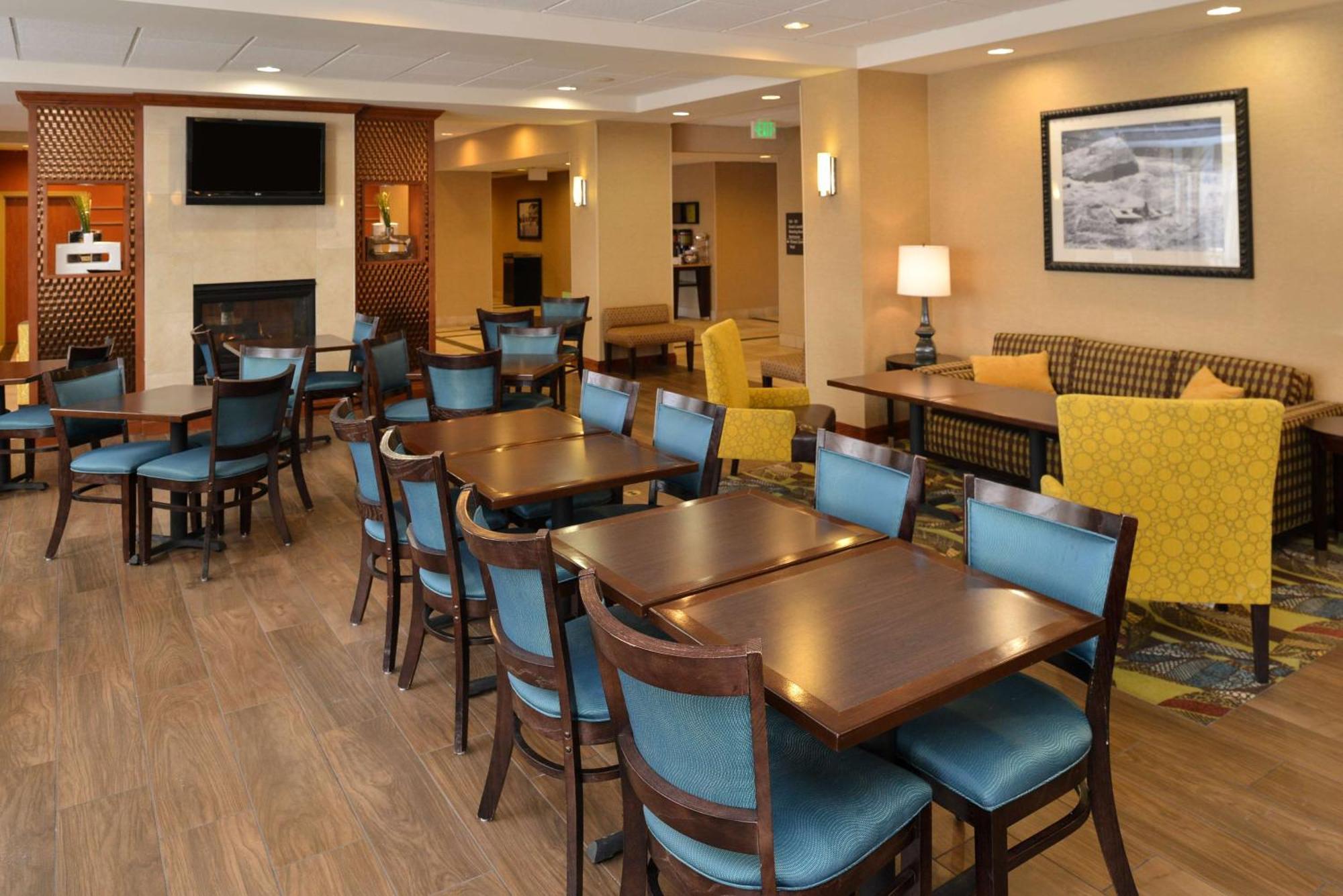 Hampton Inn Рок-Спрингс Экстерьер фото