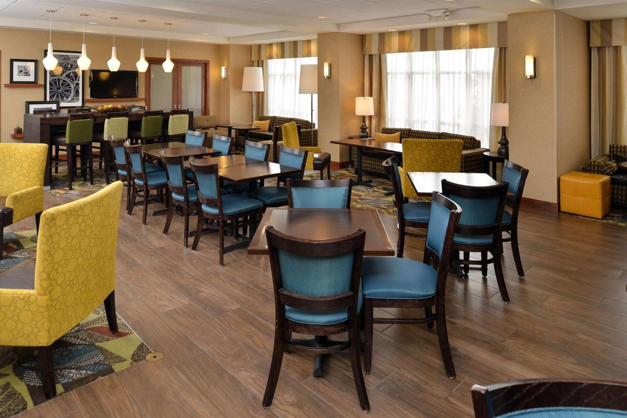 Hampton Inn Рок-Спрингс Экстерьер фото